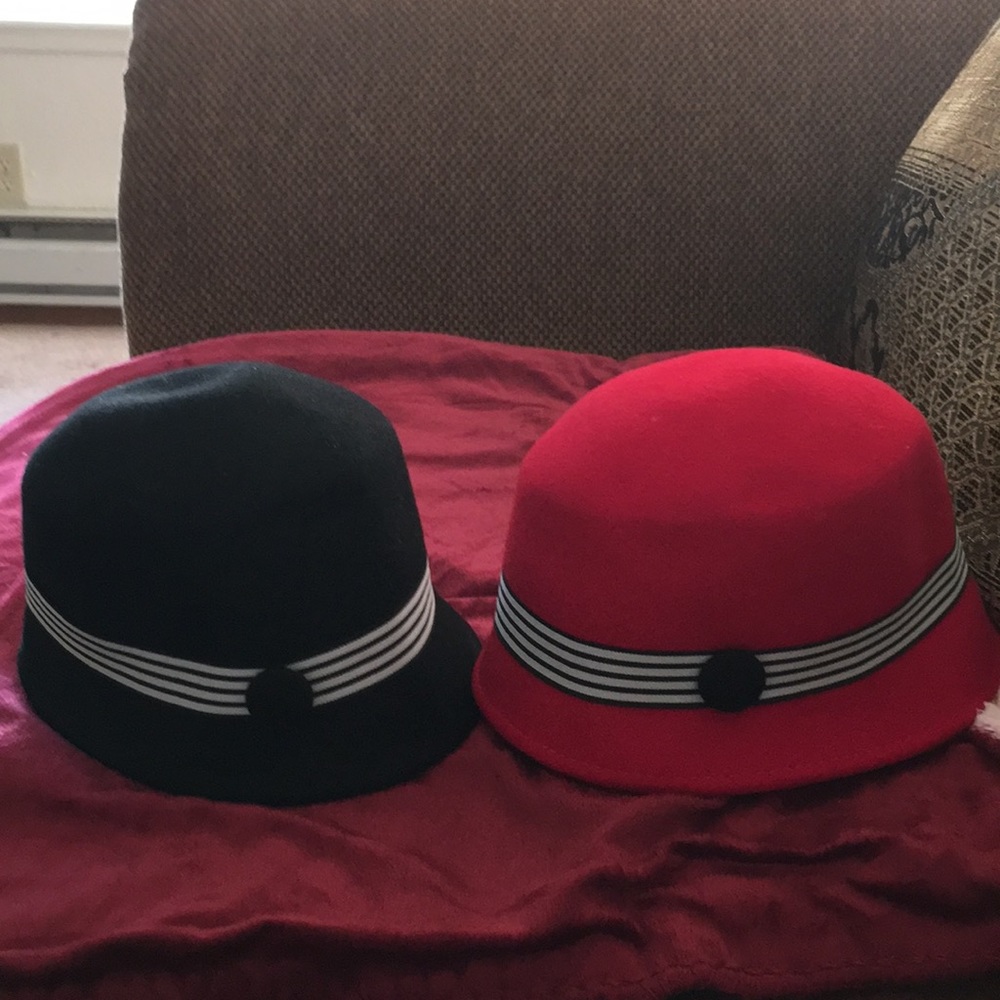 2 Hats